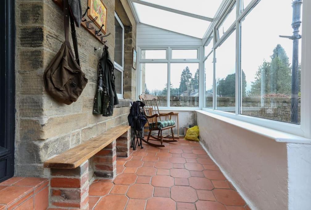 Folly View - Private, Peaceful Apartment With Stunning Views. 페이틀리브리지 외부 사진